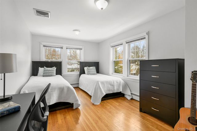 6 Shadow Lane, Larchmont, NY 10538