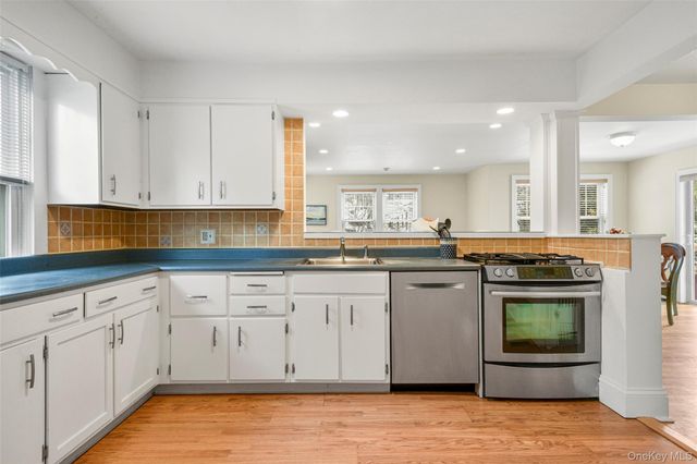 6 Shadow Lane, Larchmont, NY 10538