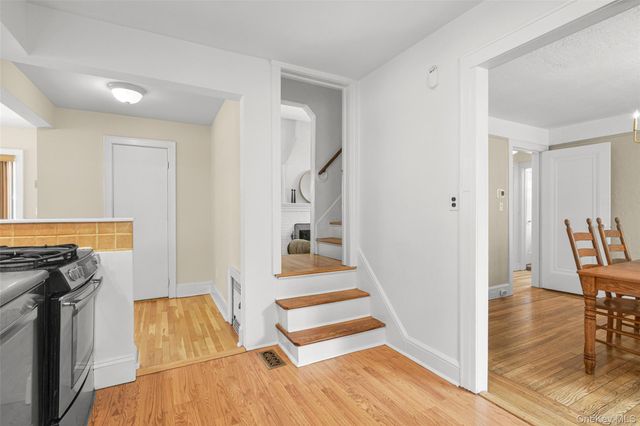 6 Shadow Lane, Larchmont, NY 10538