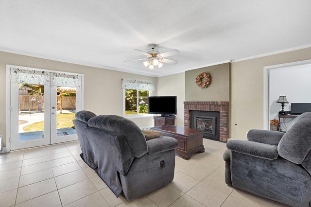 1742 Cromwell Avenue, Clovis, CA 93611