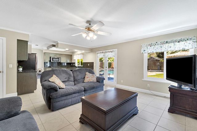 1742 Cromwell Avenue, Clovis, CA 93611