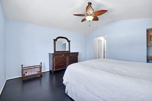 1742 Cromwell Avenue, Clovis, CA 93611