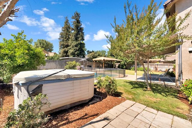 1742 Cromwell Avenue, Clovis, CA 93611