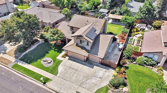 1742 Cromwell Avenue, Clovis, CA 93611