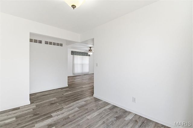 880 Fifth Plaza, Florissant, MO 63031