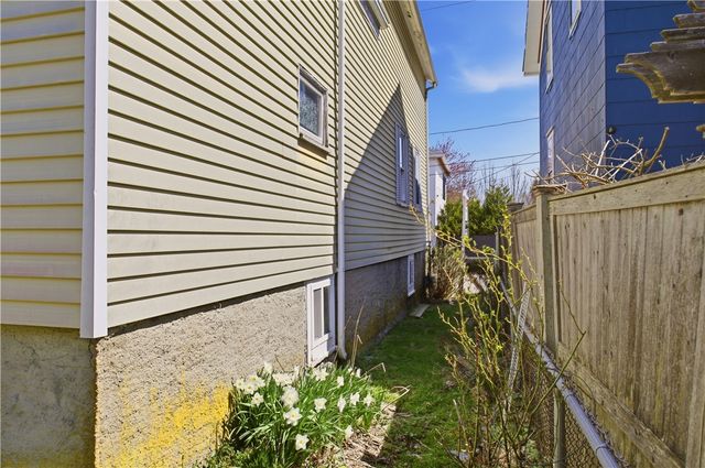 4 Third Street, Newport, RI 02840