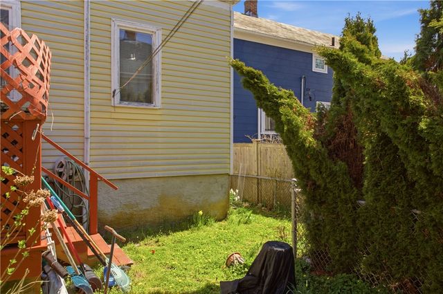 4 Third Street, Newport, RI 02840