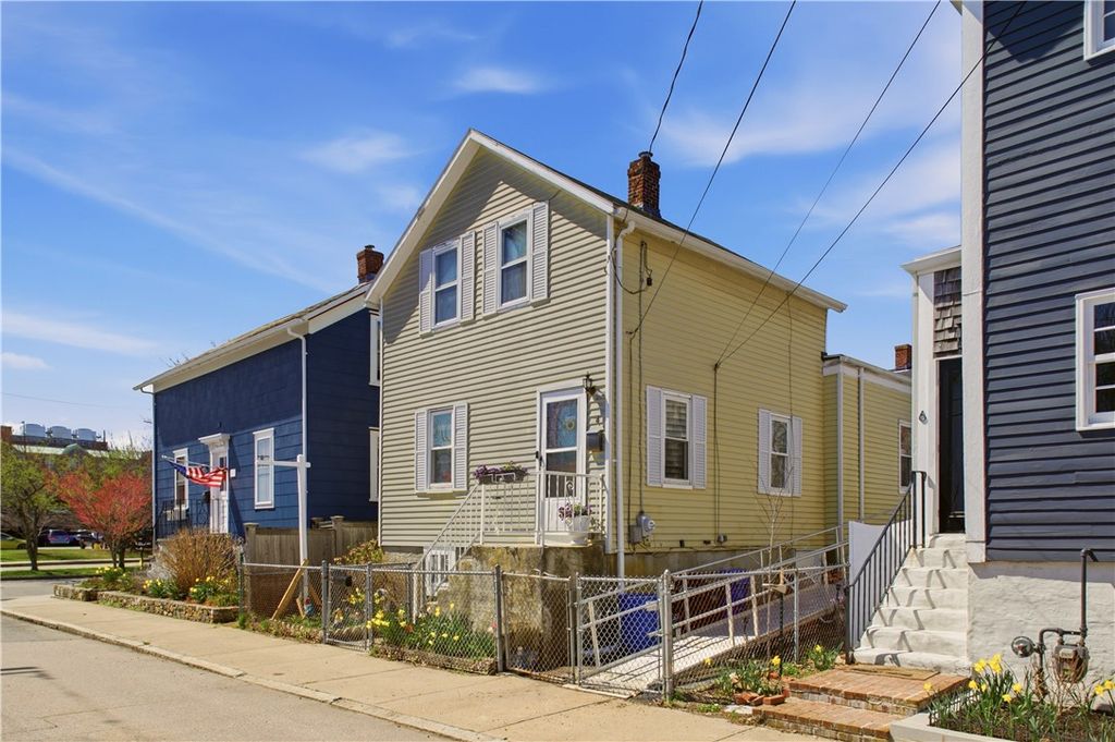 4 Third Street, Newport, RI 02840