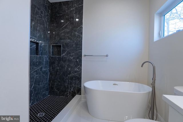 760 N DEKALB ST, Philadelphia, PA 19104