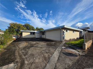 2536 Komo Mai Drive, Pearl City, HI 96782