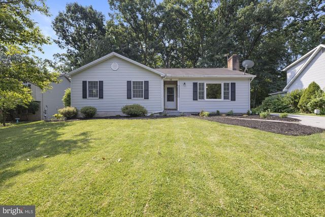 16 HALLECK DR, East Berlin, PA 17316