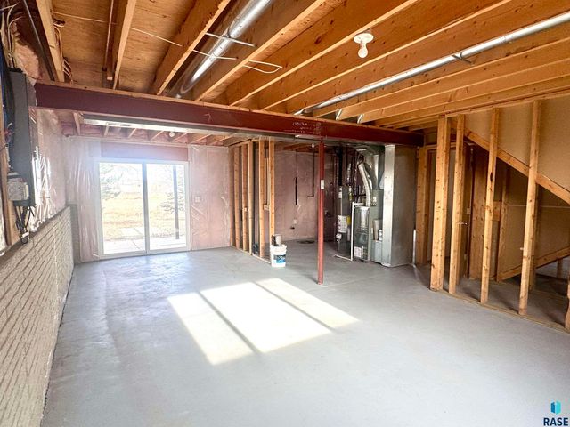 2505 N Vincent Ave Avenue, Sioux Falls, SD 57107