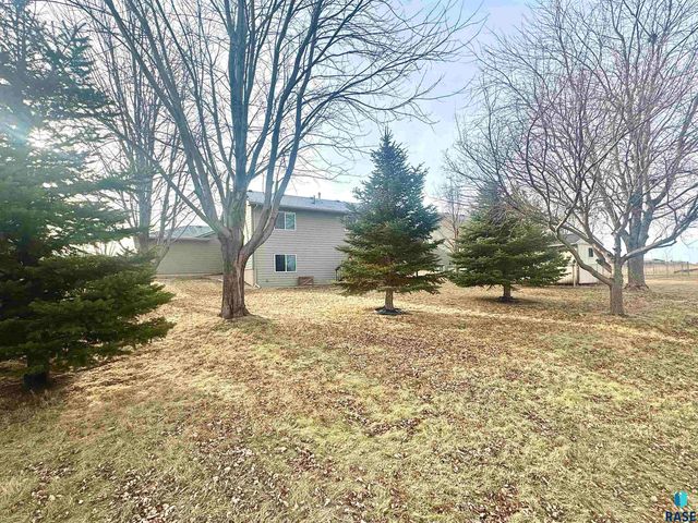 2505 N Vincent Ave Avenue, Sioux Falls, SD 57107