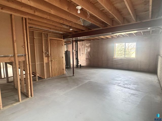 2505 N Vincent Ave Avenue, Sioux Falls, SD 57107