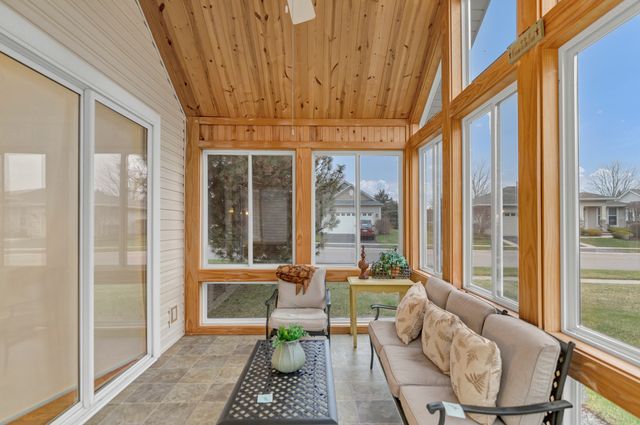 12036 Sweetwater Lane, Huntley, IL 60142