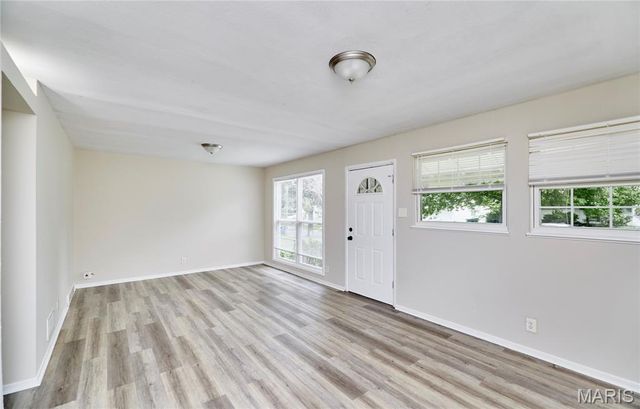 114 Monteith Circle, St Louis, MO 63137
