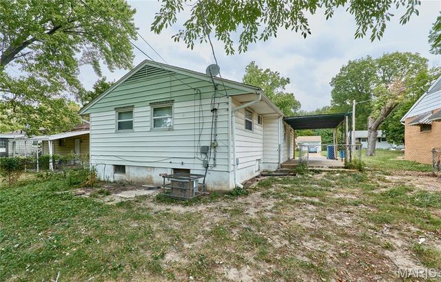 114 Monteith Circle, St Louis, MO 63137