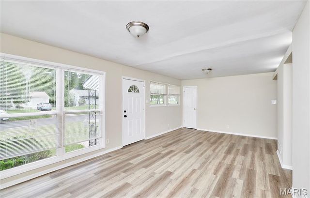 114 Monteith Circle, St Louis, MO 63137