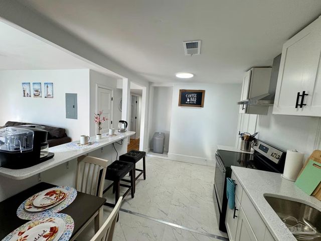 322 Frisco Rd, Pensacola, FL 32507