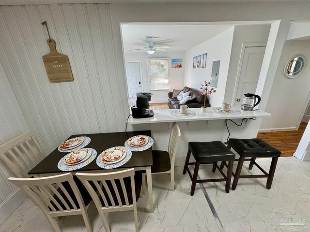 322 Frisco Rd, Pensacola, FL 32507