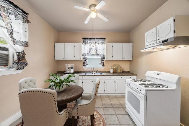 910 32nd Street, Galveston, TX 77550