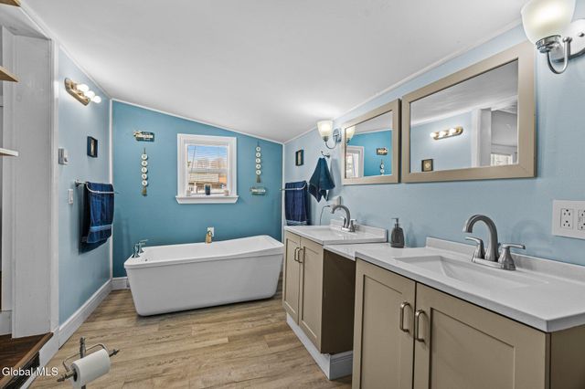 26 Quarry Crossing Street, Hudson Falls, NY 12839