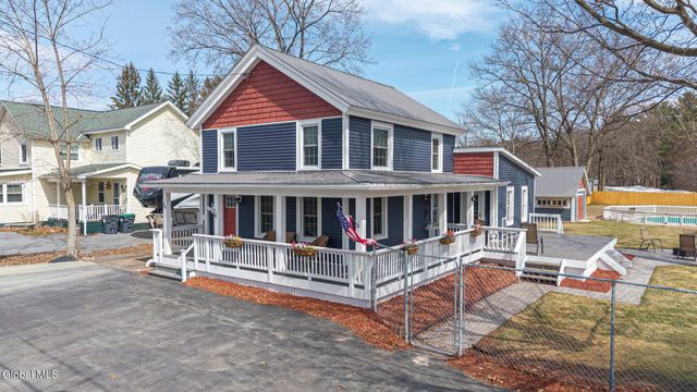 26 Quarry Crossing Street, Hudson Falls, NY 12839