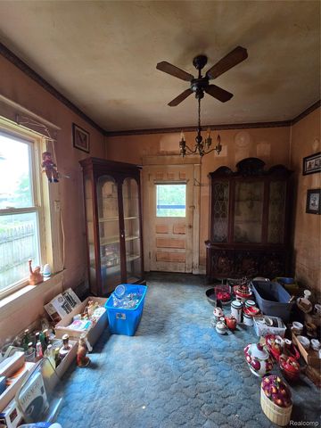 811 Howard Street, Port Huron, MI 48060