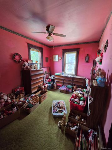 811 Howard Street, Port Huron, MI 48060