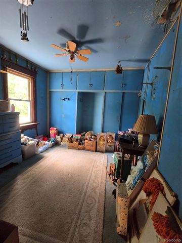 811 Howard Street, Port Huron, MI 48060