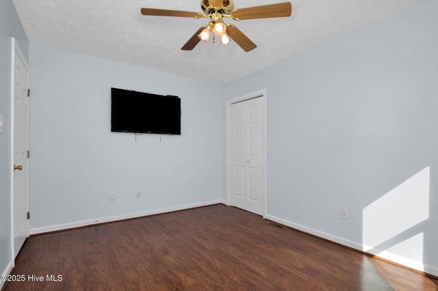 8413 Brightleaf Place, Saint Pauls, NC 28384