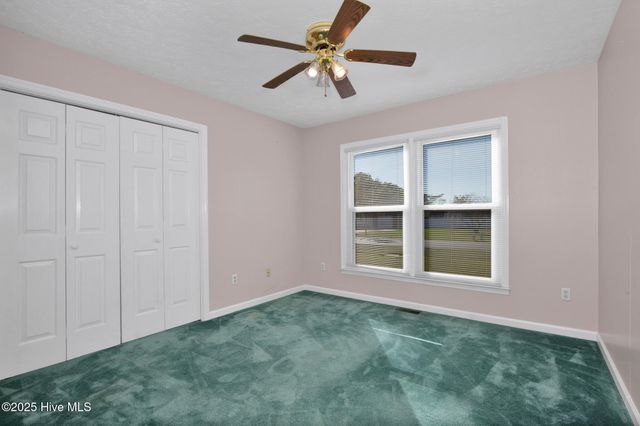 8413 Brightleaf Place, Saint Pauls, NC 28384