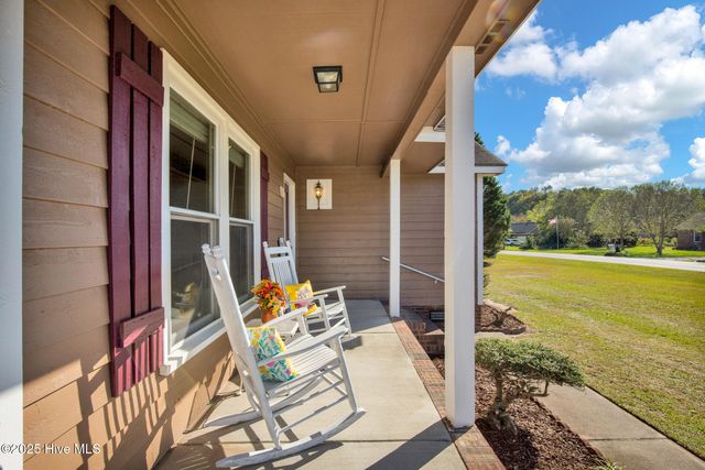 8413 Brightleaf Place, Saint Pauls, NC 28384