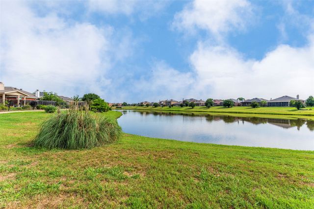 7427 Fossil Creek Drive, Arlington, TX 76002