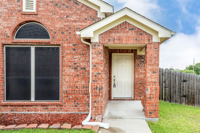 7427 Fossil Creek Drive, Arlington, TX 76002