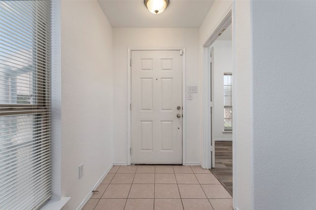 7427 Fossil Creek Drive, Arlington, TX 76002
