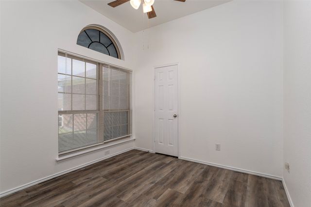 7427 Fossil Creek Drive, Arlington, TX 76002