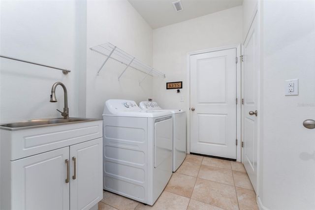 7527 LANTERN PARK AVENUE, Apollo Beach, FL 33572