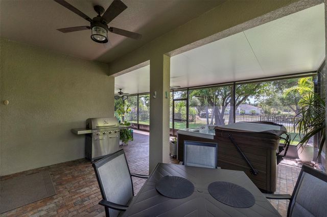 7527 LANTERN PARK AVENUE, Apollo Beach, FL 33572