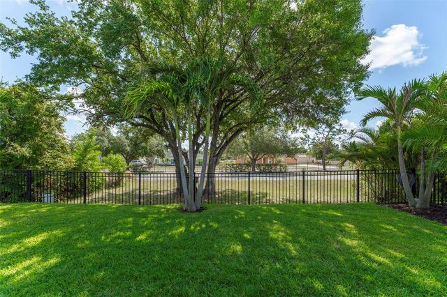 7527 LANTERN PARK AVENUE, Apollo Beach, FL 33572