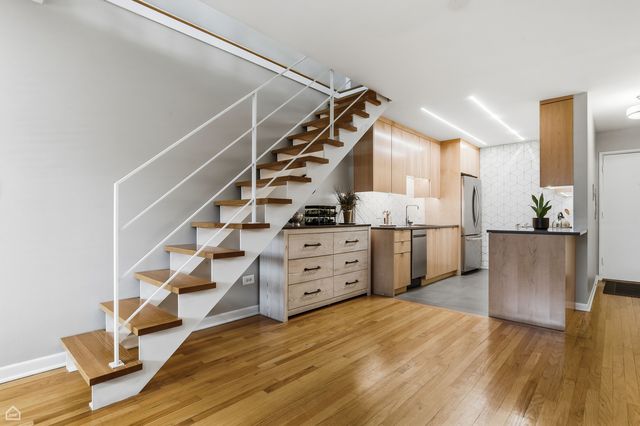 6619 N Sheridan Road 401, Chicago, IL 60626