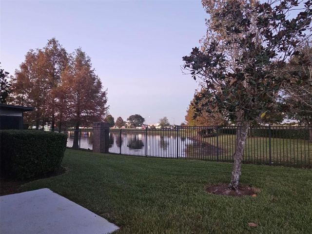 1215 SHALLCROSS AVENUE, Orlando, FL 32828