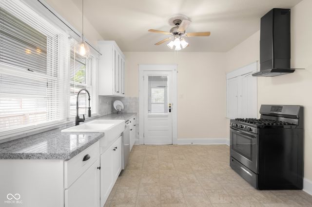 1010 16th Street, Columbus, IN 47201