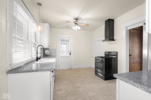 1010 16th Street, Columbus, IN 47201