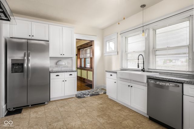 1010 16th Street, Columbus, IN 47201