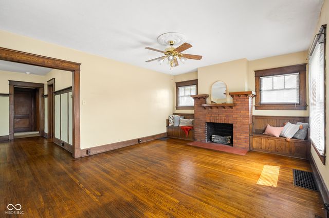 1010 16th Street, Columbus, IN 47201