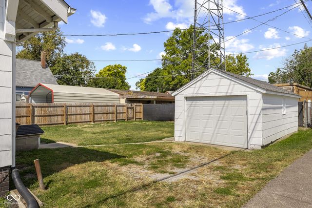 1010 16th Street, Columbus, IN 47201