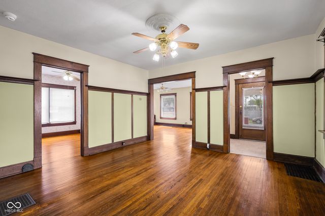1010 16th Street, Columbus, IN 47201