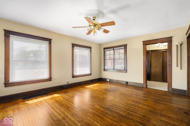 1010 16th Street, Columbus, IN 47201