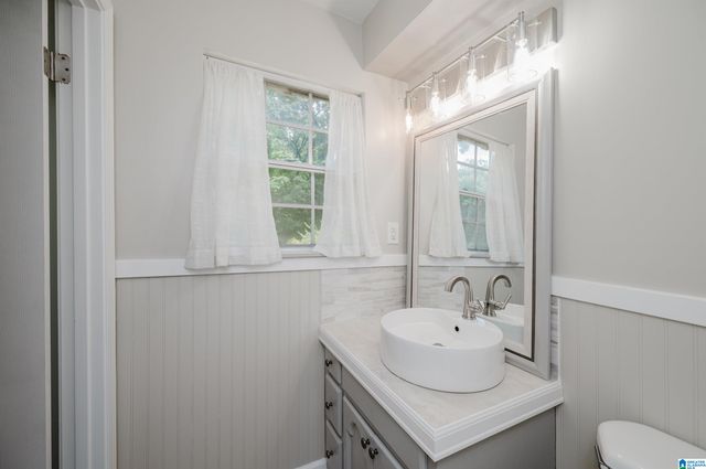 1440 HICKORY LANE, Birmingham, AL 35235